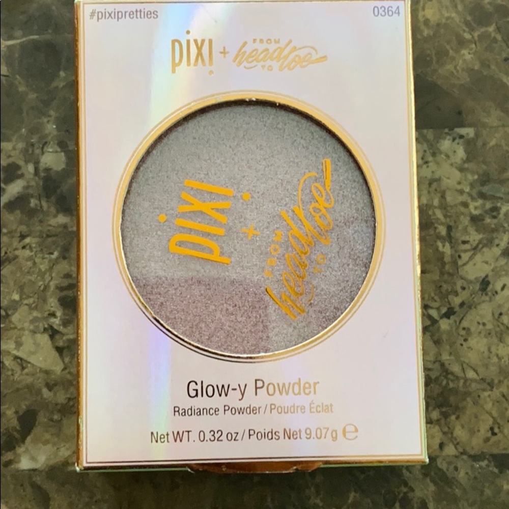 Pixi + from head to toe